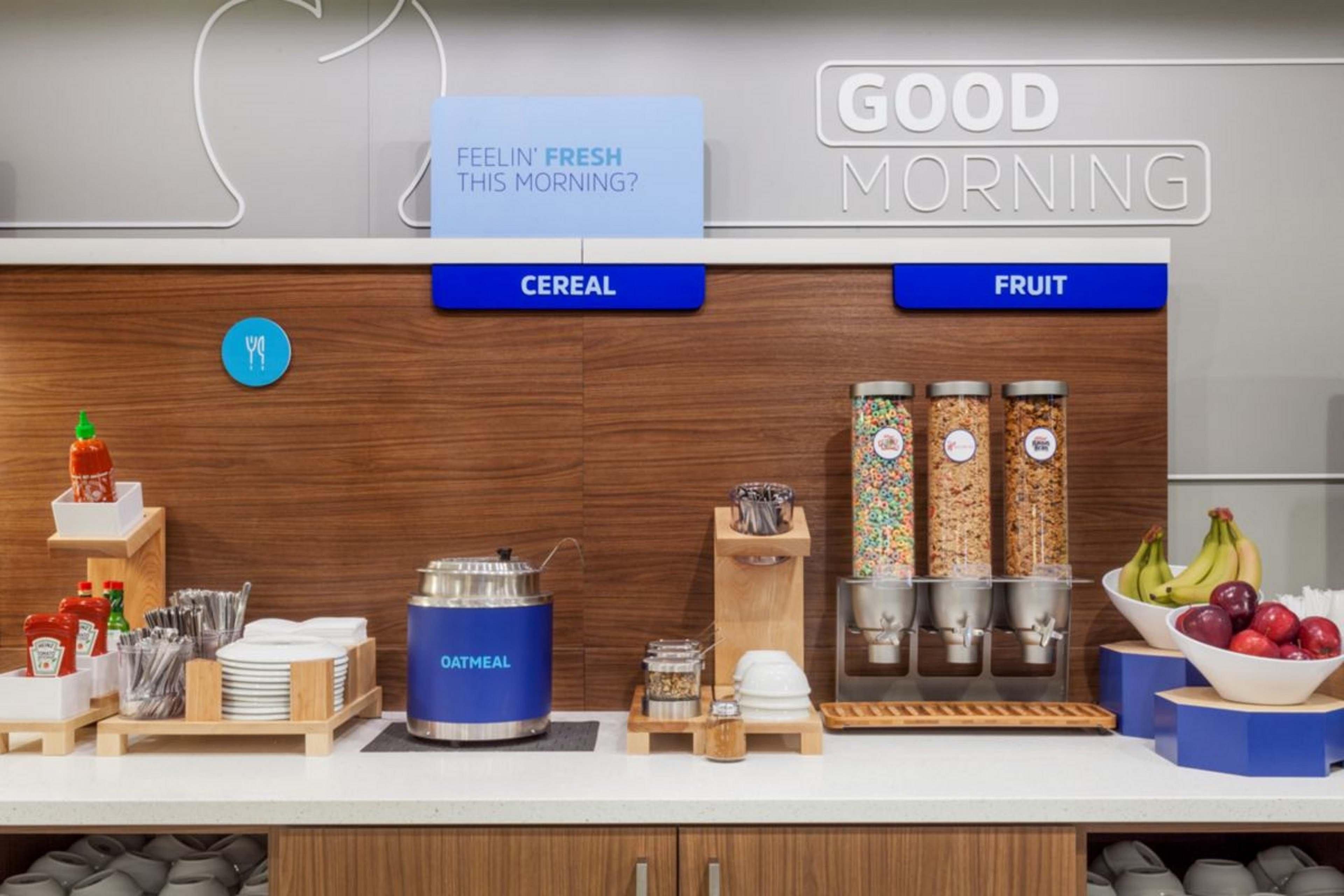 Holiday Inn Express Hotel & Suites Indianapolis W - Airport Area By Ihg Exteriör bild