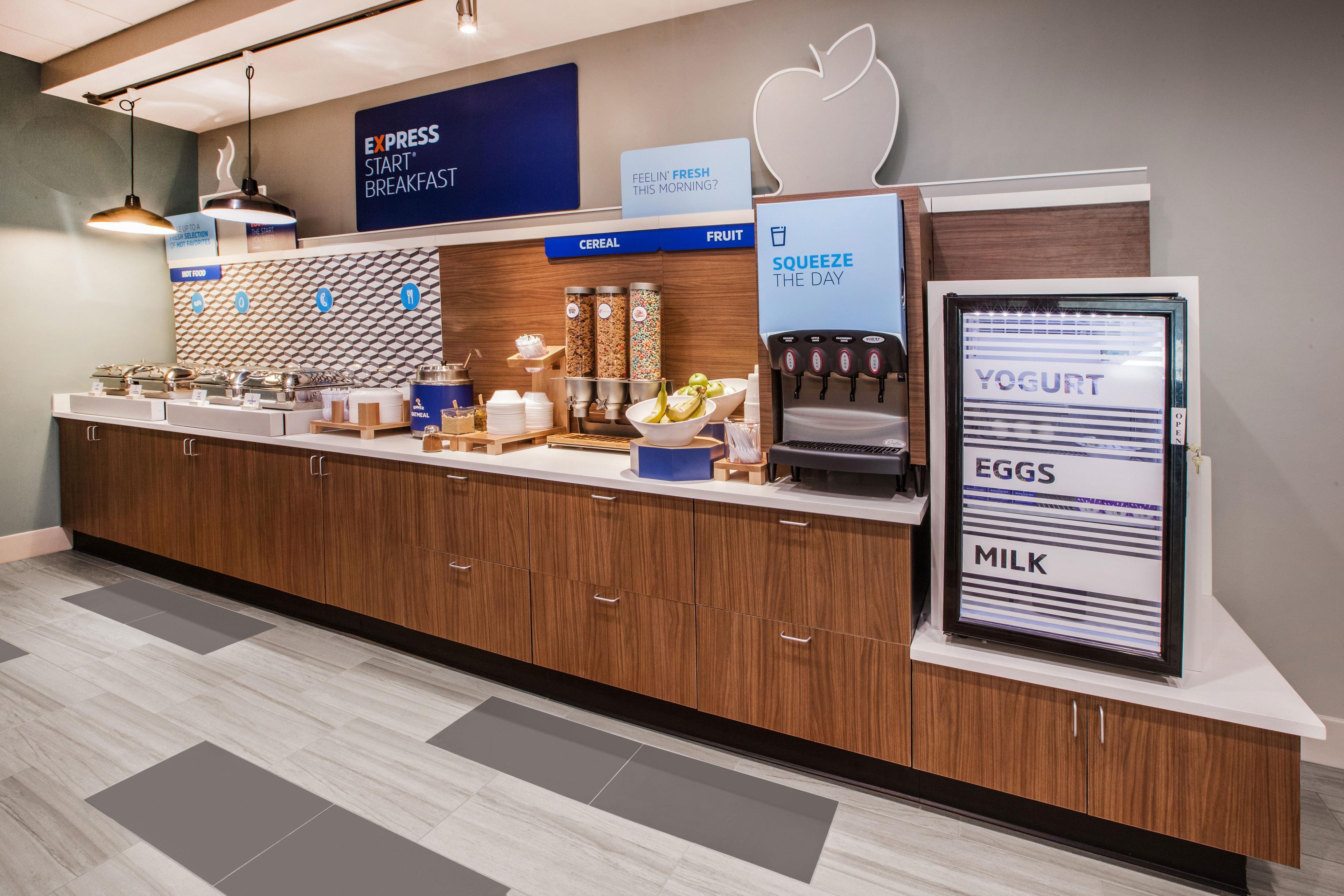 Holiday Inn Express Hotel & Suites Indianapolis W - Airport Area By Ihg Exteriör bild