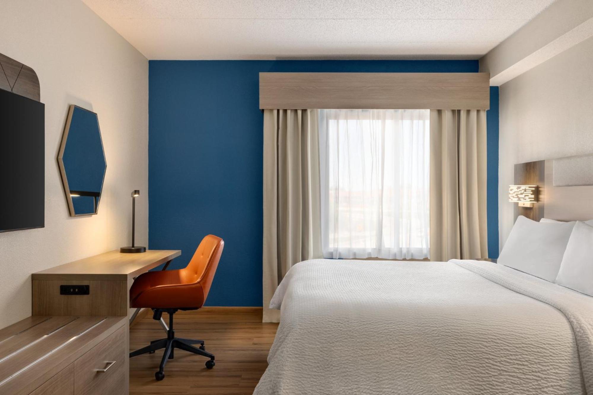 Holiday Inn Express Hotel & Suites Indianapolis W - Airport Area By Ihg Exteriör bild