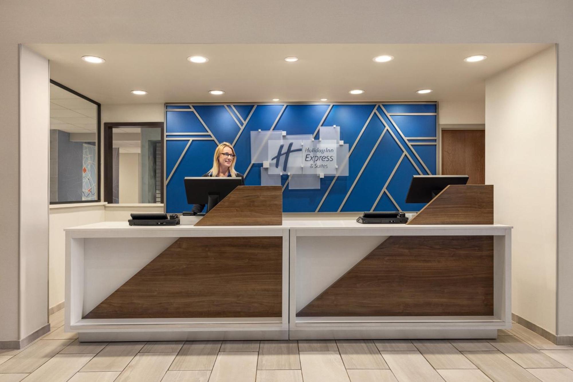 Holiday Inn Express Hotel & Suites Indianapolis W - Airport Area By Ihg Exteriör bild