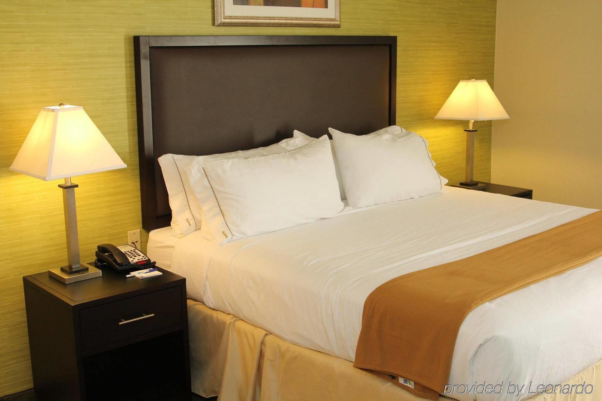 Holiday Inn Express Hotel & Suites Indianapolis W - Airport Area By Ihg Exteriör bild